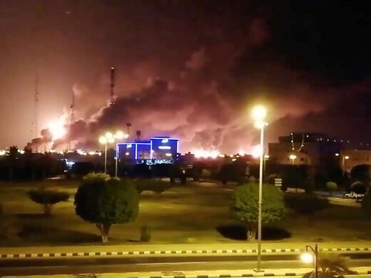 رویترز: خسارت وارده به تاسیسات نفتی آرامکو در کوتاه مدت قابل جبران نیست