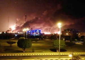 رویترز: خسارت وارده به تاسیسات نفتی آرامکو در کوتاه مدت جبران پذیر نیست