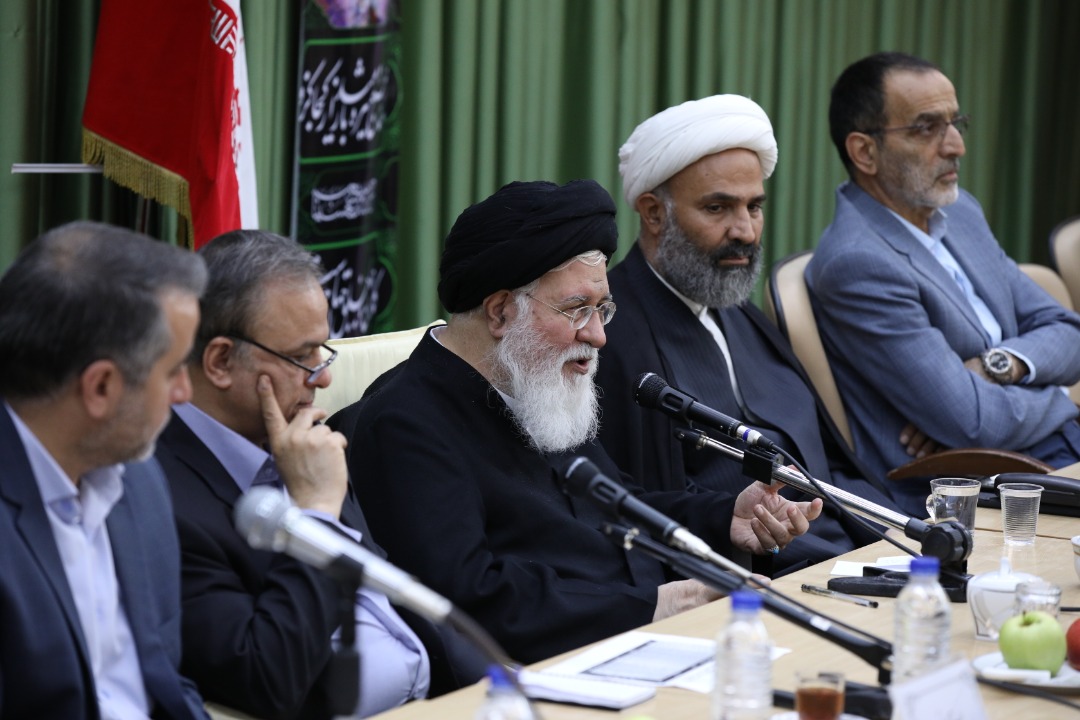 اقتصاد مقاومتی خاری در چشم دشمن/ به واسطه مثلث توسعه، کشور در جهت اقتصاد مقاومتی تکانی بخورد