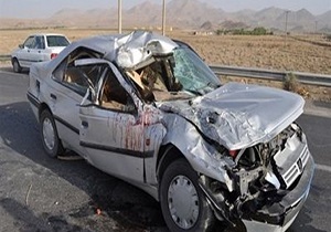 واژگونی خودرو پژو در محور میبد قربانی گرفت