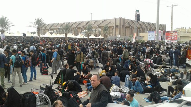 افزایش تردد زائرین در شبانه روز گذشته از مرز مهران