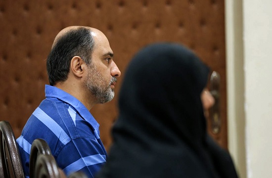 اتهام اخلال ۱.۸۵۰.۱۴۸.۳۷۹.۵۹۹ ریالی شبنم نعمت زاده در بازار دارو/ پای دختر دیگر نعمت زاده هم به پرونده باز شد+ تصاویر