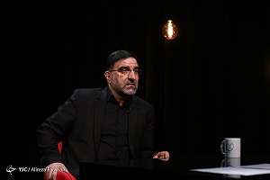 کاری که رضاخان باکشف حجاب نتوانست انجام دهد با گرانی قیمت چادر درحال انجام است