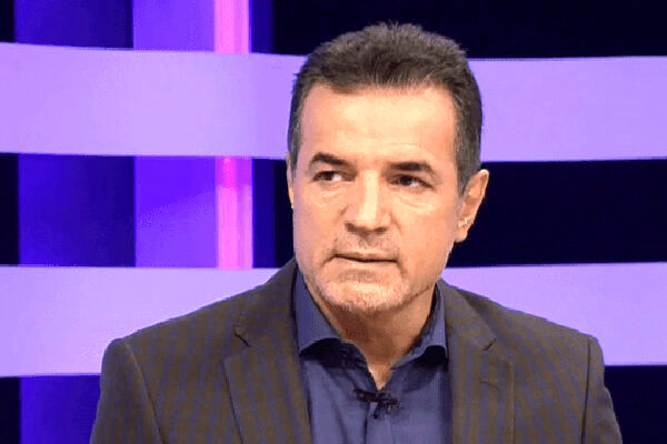انصاری‌فرد: با روحیه خوب به استقبال دربی می‌رویم/ مخالفتی با قانون ۹۰ به ۱۰ نداریم