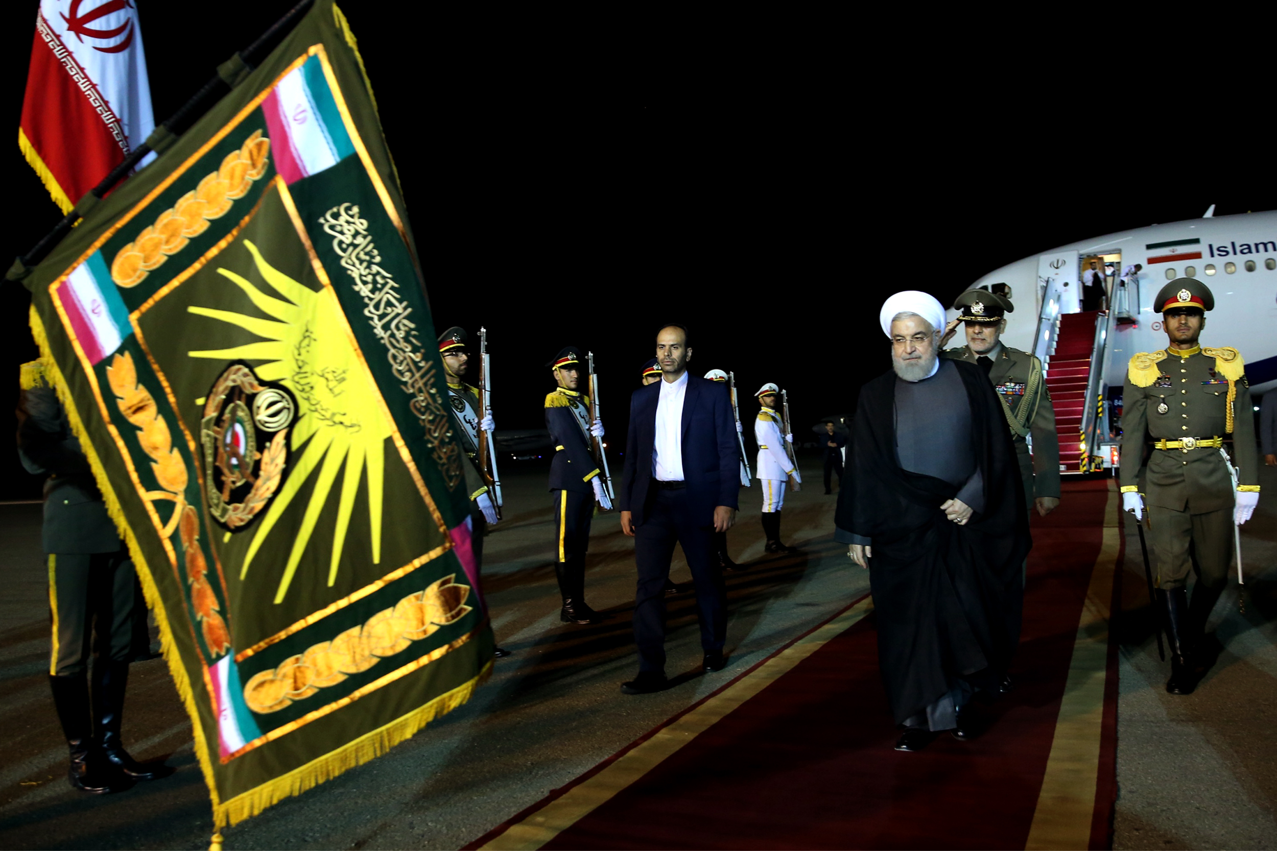 حجت&zwnj;الاسلام روحانی وارد تهران شد