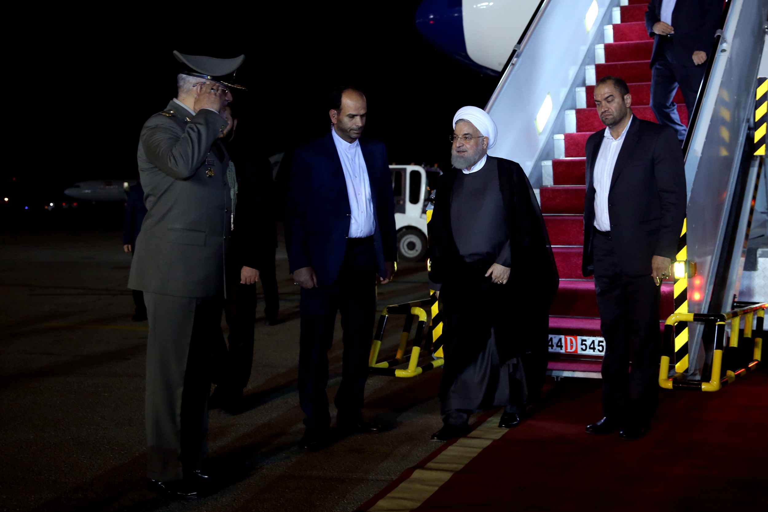 حجت&zwnj;الاسلام روحانی وارد تهران شد