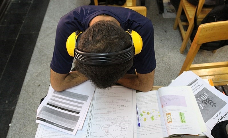 فعالیت زیرپوستی موسسات غیرمجاز برای سوءاستفاده از داوطلبان دانشگاه پیام نور /مراکز بی هویتی که فقط مردم را تلکه می&zwnj;کنند