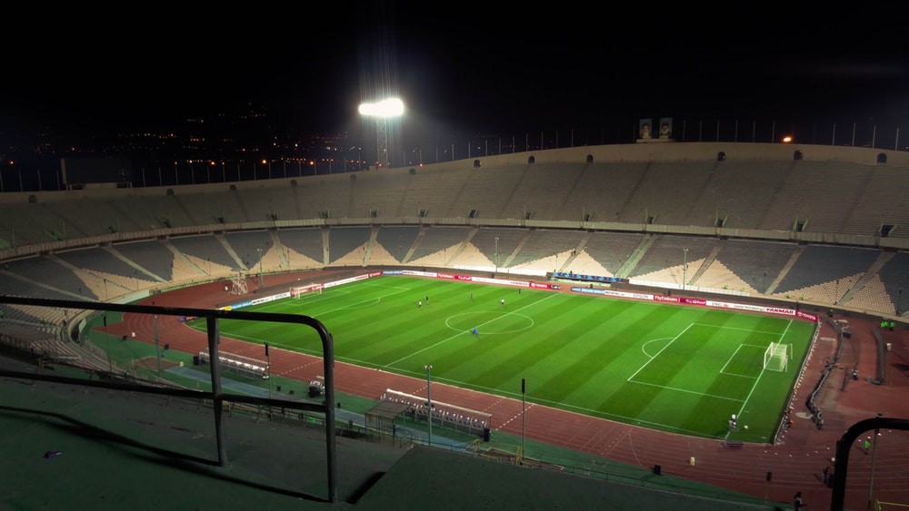 لحظه به لحظه با حواشی دیدار تیم&zwnj;های استقلال و پرسپولیس در شهرآورد ۹۰