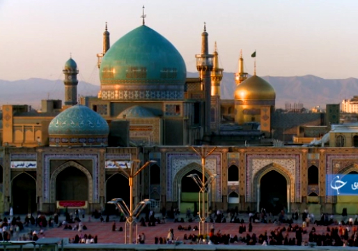 گردهمایی ۱۲۰۰ موکب&zwnj;دار عراقی در حرم مطهر امام رضا (ع) + فیلم