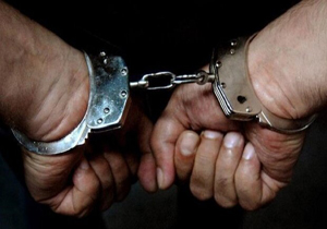 دستگری ۲ نفر از عاملان مسافر فروشی در مرز بین المللی مهران
