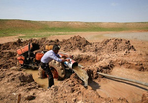 عملیات آواربرداری ایستگاه‌های پمپاژ آب در پلدختر به پایان رسید