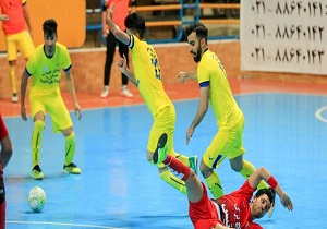 هایپر شاهین‌شهر با پیروزی پرگل به تعطیلات نیم‌فصل رفت