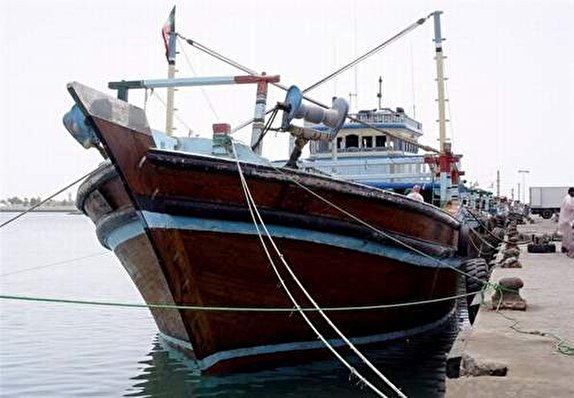 بیش از ۴ میلیارد ریال کالای قاچاق در پارسیان کشف شد/ معرفی 2 ناخدای شناور به مراجع قضایی