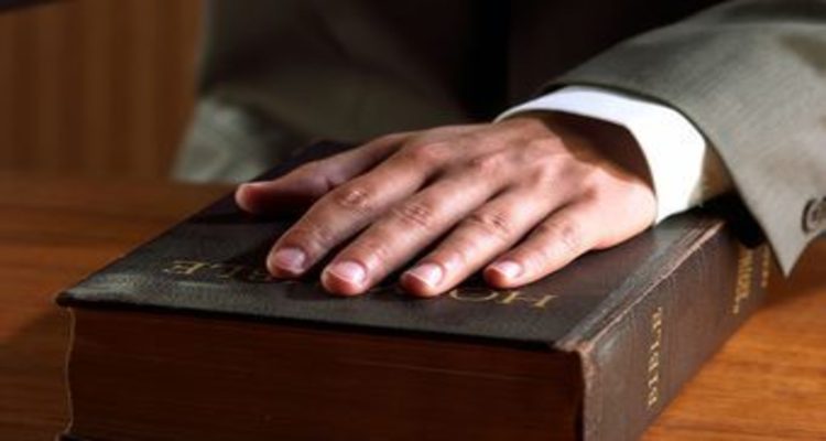 دانستنی حقوقی جمعه/آیا شهادت دروغ دادن در دادگاه جرم است؟
