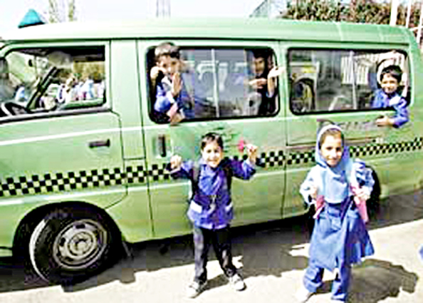آمار تخلفات رانندگی و تصادفات سرویس مدارس در سال ۹۷/ بکارگیری ۱۵ هزار نیروی پلیس راهور در ترافیک بازگشایی مدارس