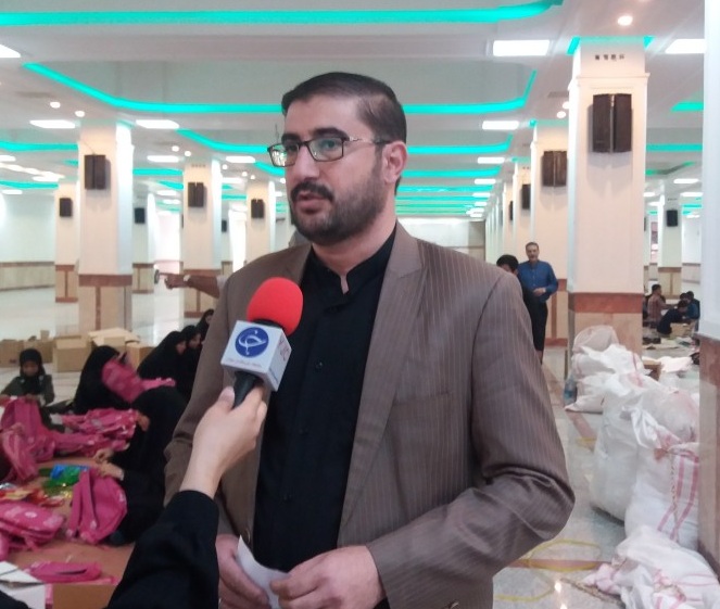 توزیع ۱۰ هزارپکیج نوشت افزار بین دانش آموزان محروم
