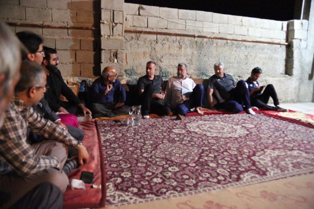 کمالوند و پارسی&zwnj;ها در منزل هوادار متوفی پارس جنوبی