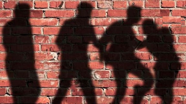 پسر ۱۶ ساله با بلیت رایگان استخر در دام ۴ متجاوز افتاد + جزئیات