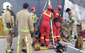 حادثه در بیمارستان شهرستان کارون/سقوط کارگران به چاه فاضلاب