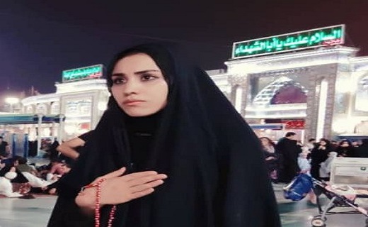 اینجا کلمات به احترام شما تمام قد می ایستند