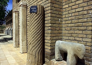 ثبت جهانی آثار تاریخی استان همدان به حق خود نرسیده است