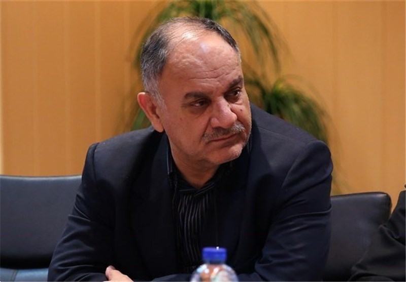 پورحسن: تنها ۵ تیم با فدراسیون تسویه کرده اند / تیم&zwnj;ها قصد واریز مبلغ ورودی را دارند، اما ما چنین تمایلی نداریم/ سرپریت نمی&zwnj;تواند بدهی&zwnj;ها را ببخشد