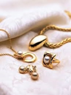 چگونه طلا را براق کنیم؟