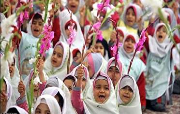 آغاز سال تحصیلی کلاس اولی ها در گیلان