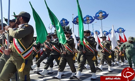 مراسم رژه هفته دفاع مقدس در همدان حسینی شد+ عکس
