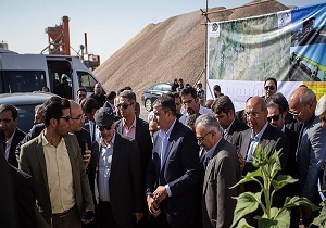 بهره برداری از ۵۲۹ واحد مسکن مهر با حضور وزیر راه در شاهین شهر