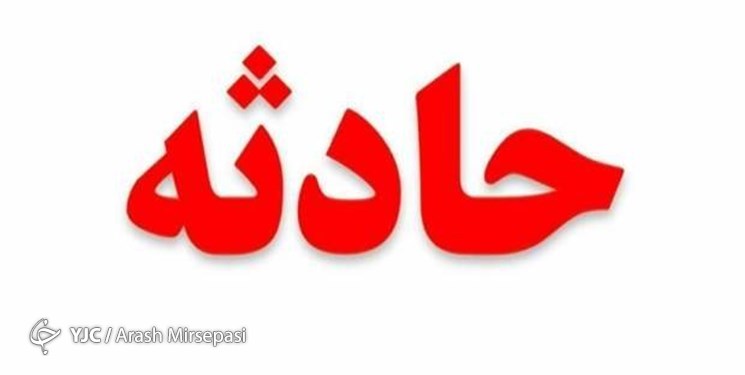 حادثه برای تریلی حامل تیرآهن در بزرگراه آزادگان