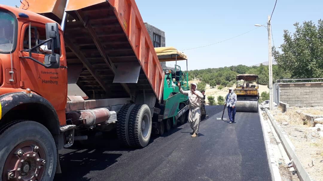 پایان آسفالت معابر ۲۸ روستای ایلام به میزان ۱۳۰ هزار متر مربع