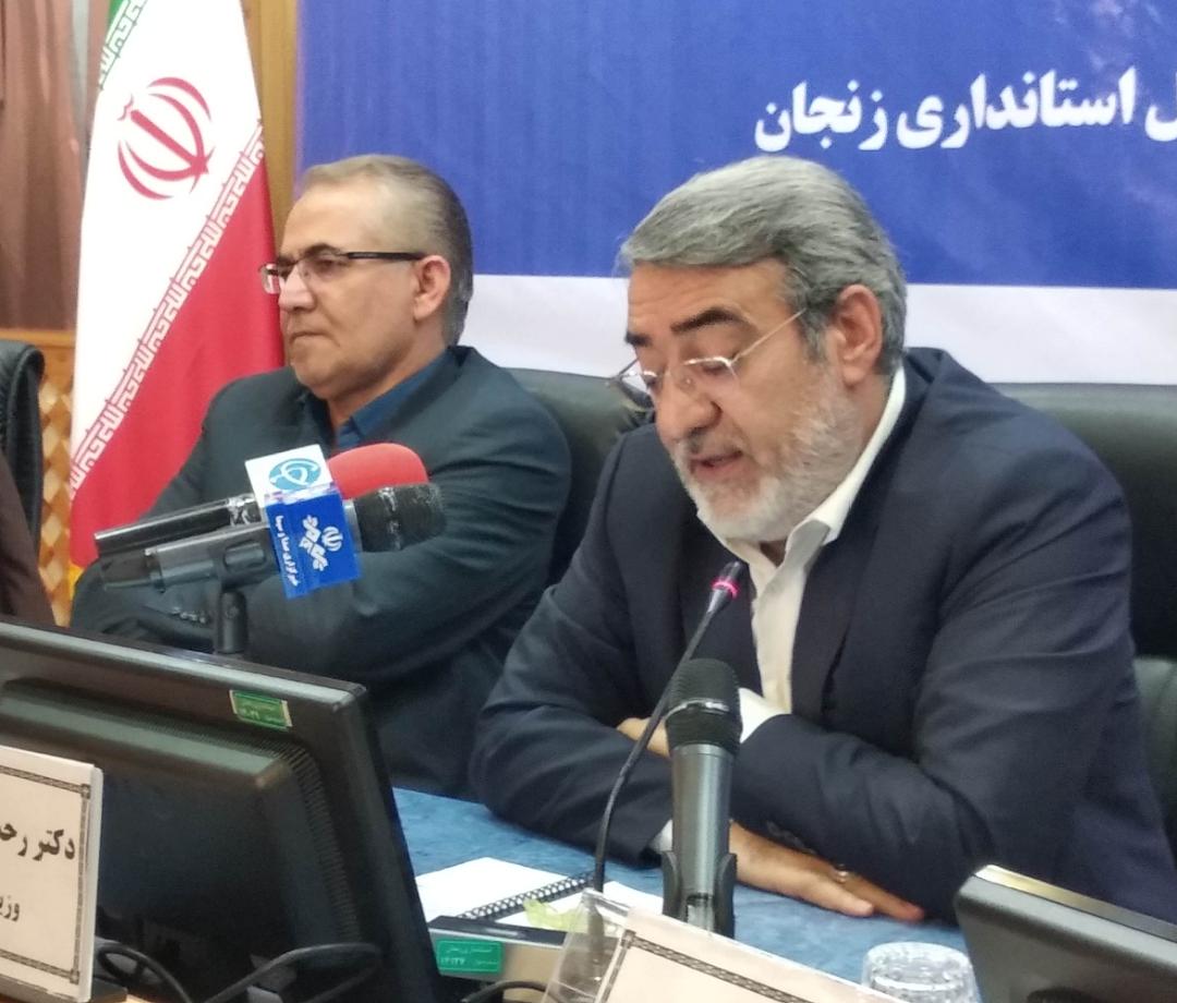 ضرورت تقویت اقتصاد کشور/ دشمنان انگشت بر حوزه اقتصادی کشور گذاشته است