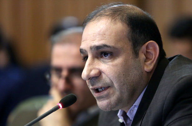 خبرنگار: پاینده/علیخانی از علت حضور پیدا نکردن خود در افتتاح دو ایستگاه متروی محمدیه و بسیج پرده برداشت