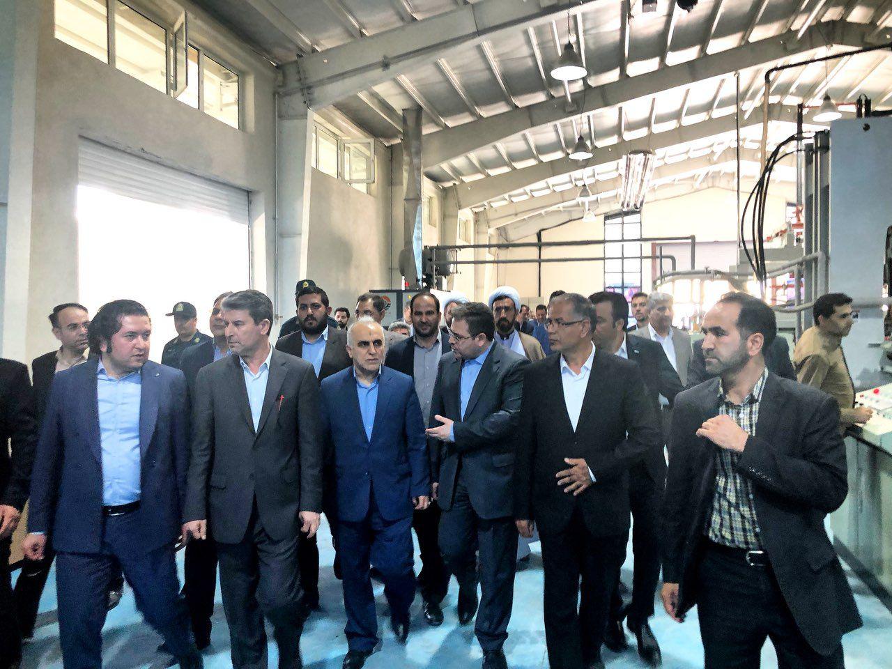 کارخانه اوراق فشرده چوبی با روکش ملامینه به بهره برداری رسید