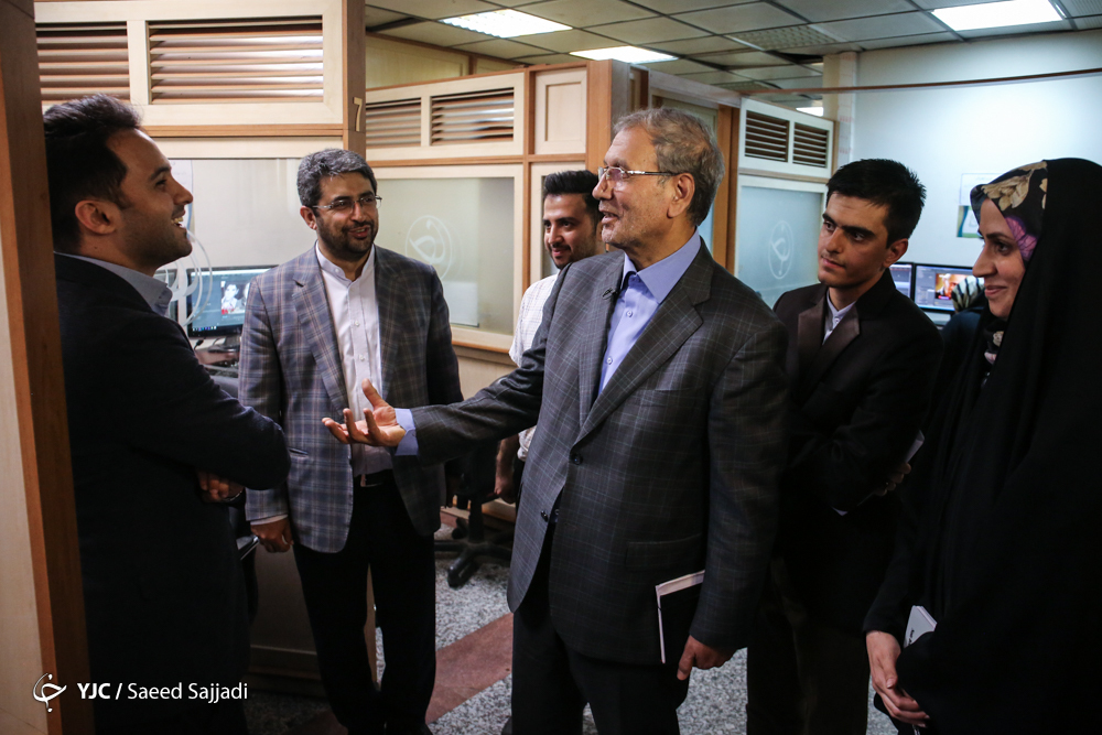 سخنگوی دولت از باشگاه خبرنگاران جوان بازدید کرد سخنگوی دولت از باشگاه خبرنگاران جوان بازدید کرد
