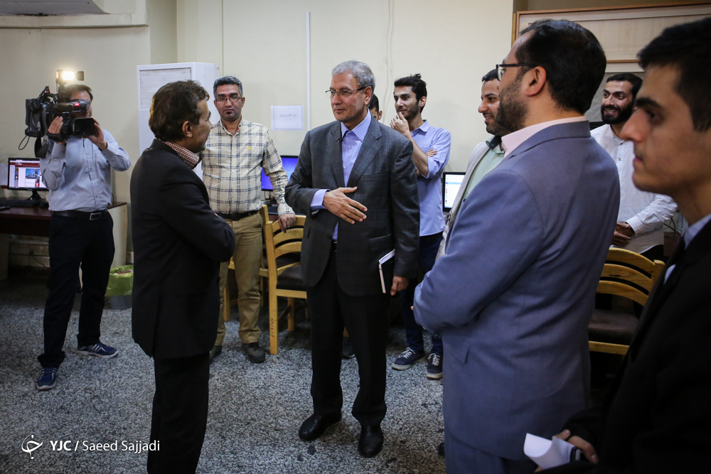 سخنگوی دولت از باشگاه خبرنگاران جوان بازدید کرد سخنگوی دولت از باشگاه خبرنگاران جوان بازدید کرد