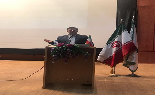 همایش روز خانواده و تکریم بازنشستگان در خرم آباد برگزار شد