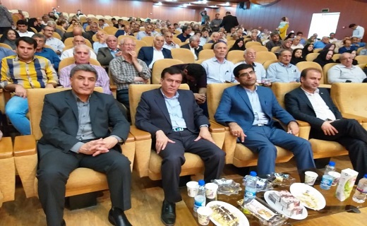 همایش روز خانواده و تکریم بازنشستگان در خرم آباد برگزار شد