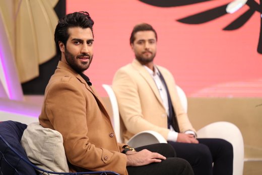 &laquo;بند&zwnj;&raquo;هایی که رمق موسیقی پاپ کشور را گرفته&zwnj;اند/ لطفاً برخی خوانندگان به احترام گوش مردم سکوت کنند