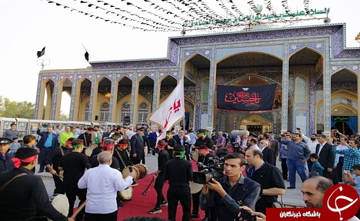 استقبال باشکوه مردم دارلعباده یزد از پیرغلامان و خادمان حسینی +تصویر