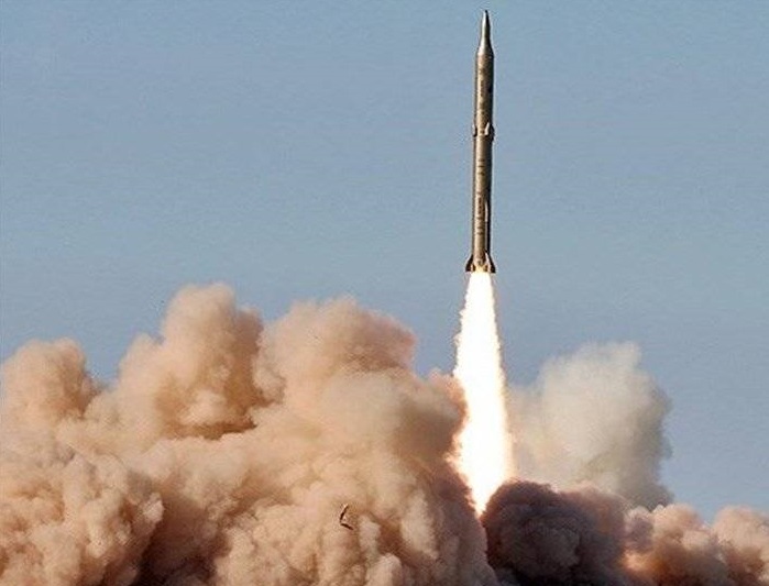 بستن تنگه هرمز؛ پاسخِ ایران به تحریم&zwnj;های نفتی آمریکا/ دو برابر شدن قیمت نفت در پیِ بسته شدن این تنگه + تصاویر