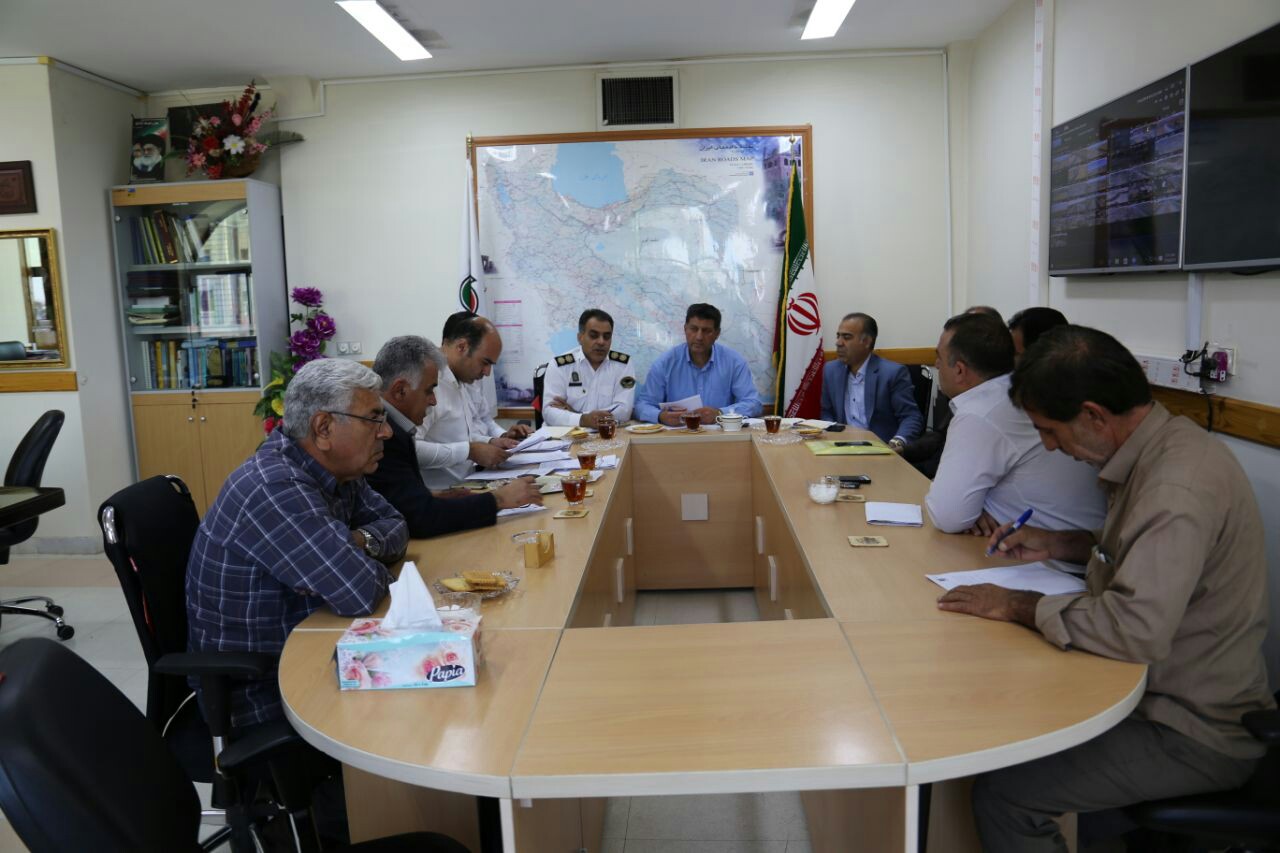 رسیدگی به تخلفات شرکت&zwnj;ها و رانندگان حمل و نقل کالا و مسافر ایلام