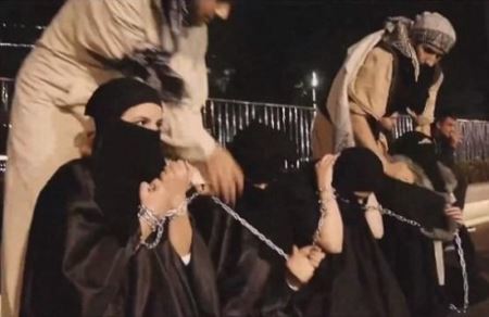 اقدام خجالت آور داعش با ۱۷ دختر در بند + عکس و جزییات