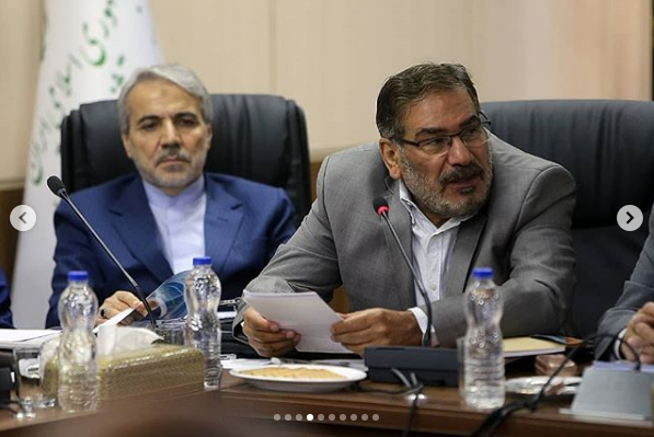 تنها راه موفقیت ملت و دولت، ایجاد عقلانیت جمعی در نخبگان و دولتمردان کشور است تنها راه موفقیت ملت و دولت، ایجاد عقلانیت جمعی در نخبگان و دولتمردان کشور است