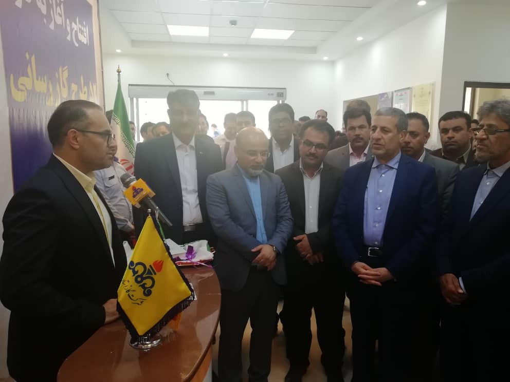 بهره برداری و اجرای چند طرح عمرانی در شهرستان دشتستان آغاز شد