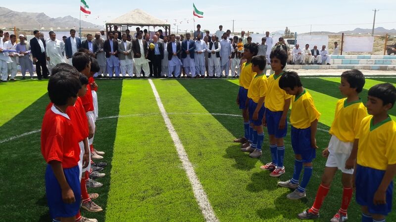 زمین چمن مصنوعی شوروک فیض آباد خاش افتتاح شد