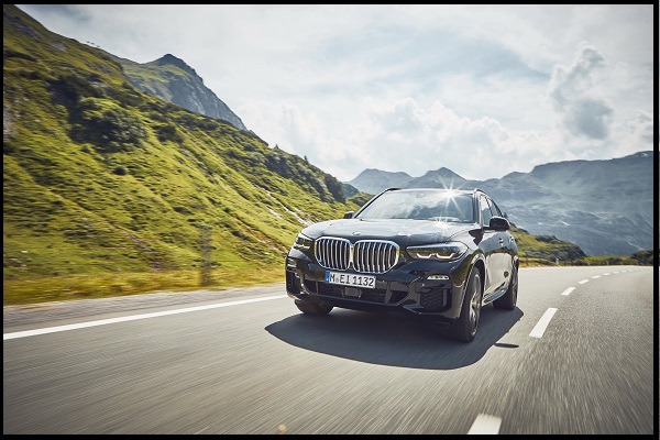 خودروی BMW X5 xDrive45e، اتومبیل هیبریدی بی&zwnj;ام&zwnj;و با ۳۸۸ اسب&zwnj;بخار قدرت +تصاویر
