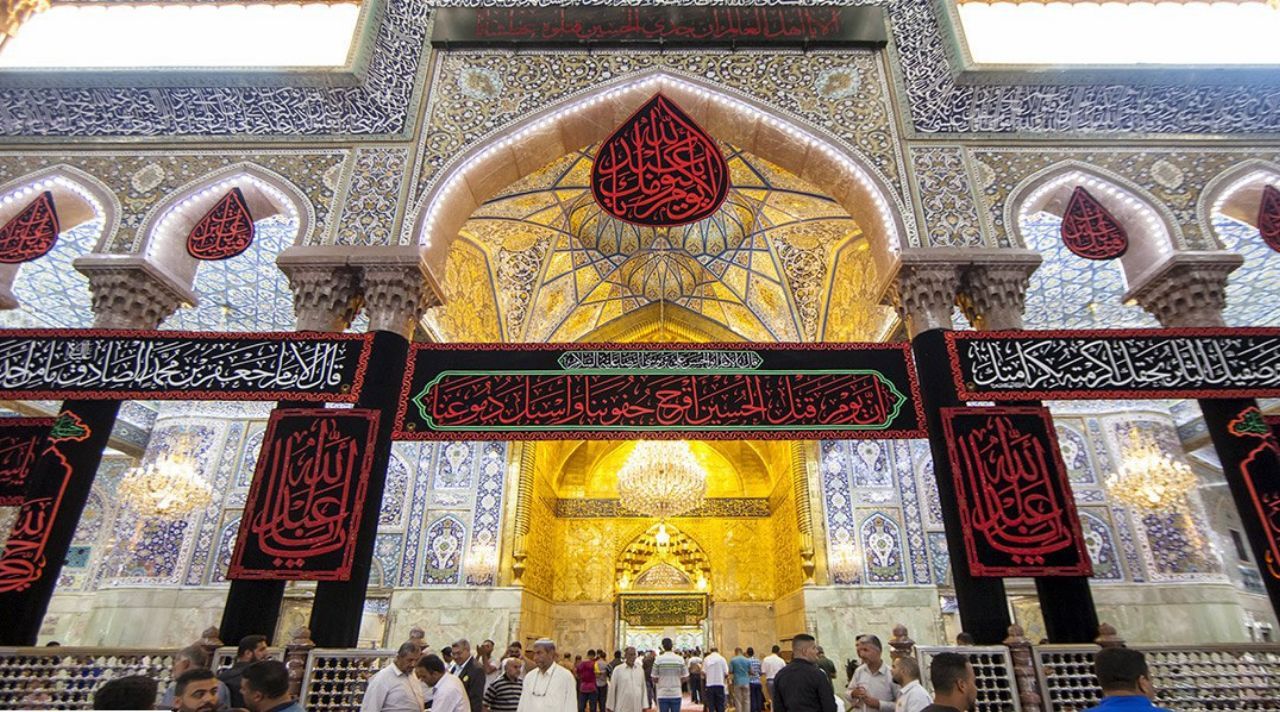 حرم مطهر امام حسین (ع) و اباالفضل (ع) سیاه پوش شد_ عکس