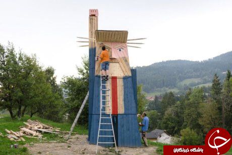ساخت مجسمه چوبی مضحک ترامپ در زادگاه ملانیا + تصاویر